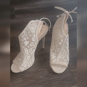 M Gemi Lace Heels